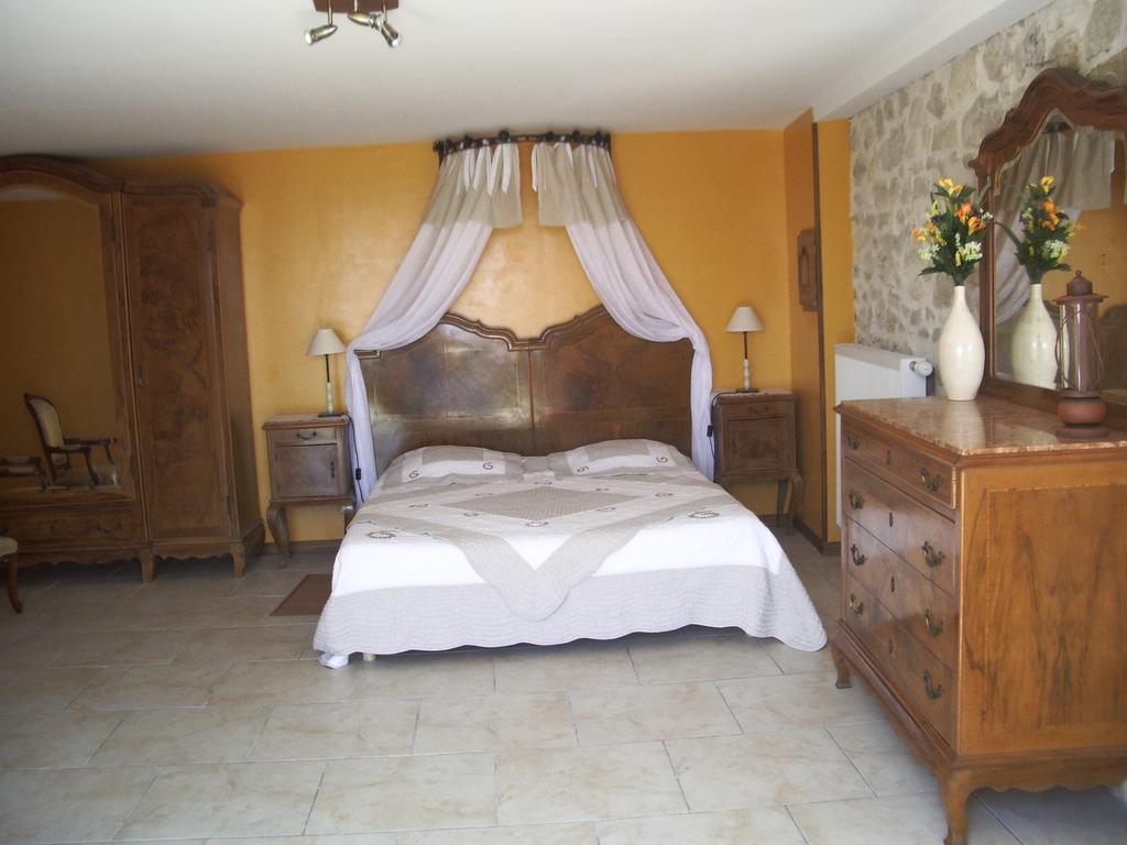 Bed and Breakfast Le Mas Fa Sua à Malataverne Extérieur photo
